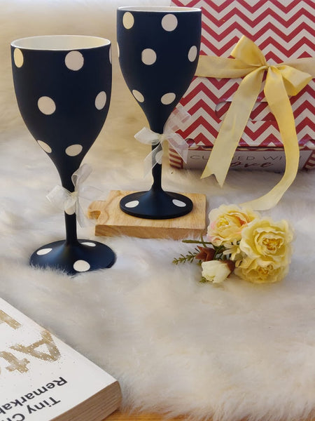 Non Breakable Wine Glass Gift Set - Red – StallionBarware