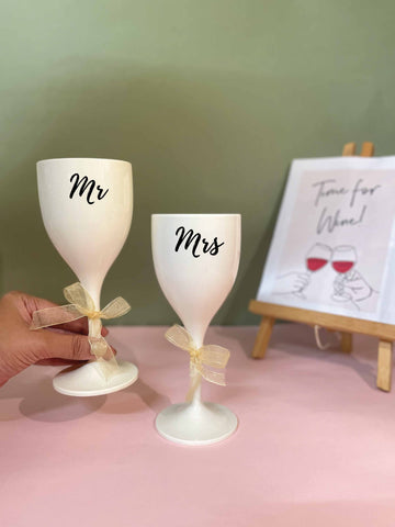 Non Breakable Couple Wine Glass Gift Set - Mr. & Mrs Wine Glasses - Set of 2 - White